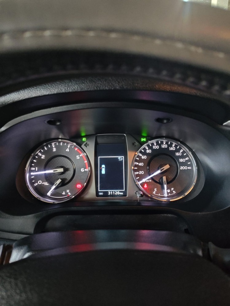 Toyota hilux  SR 4x4 — foto 3